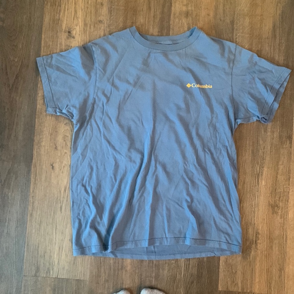 Columbia t shirt size M